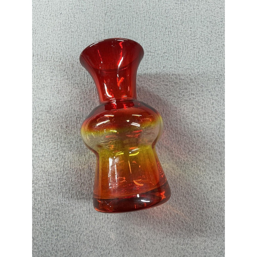 Blenko Handcraft Red Ombre Vase Mid-Century Modern Hand Blown Glass Vintage - Picture 6 of 7